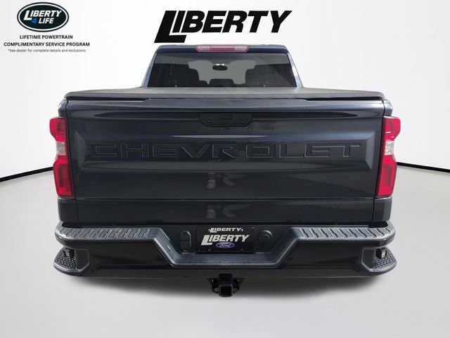 Used 2021 Chevrolet Silverado 1500 Custom Trail Boss w/ LPO, Dark Essentials Package AWD/4WD image 4