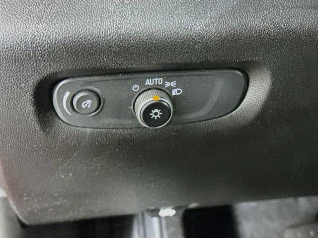 Used 2023 Chevrolet Traverse RS AWD/4WD image 10