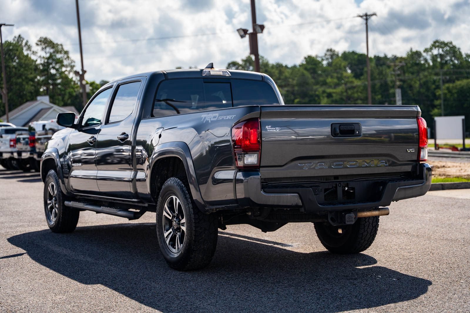 Used 2019 Toyota Tacoma TRD Sport RWD image 5