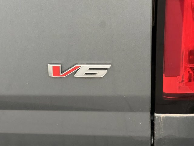 Used 2022 Chevrolet Colorado Z71 AWD/4WD image 8
