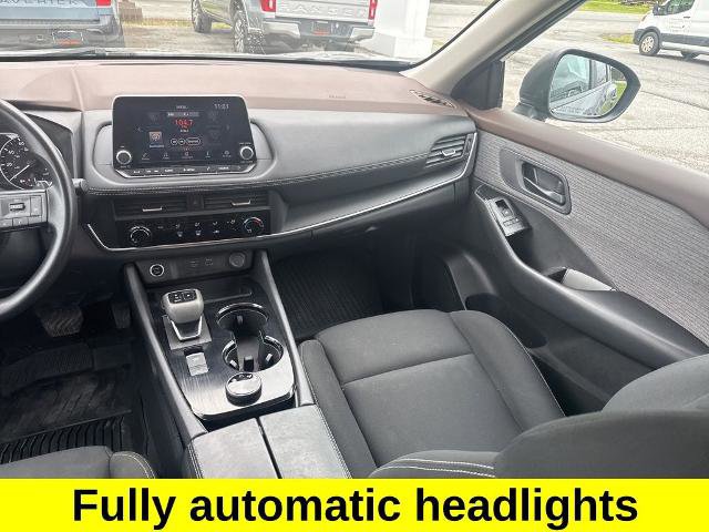 Used 2023 Nissan Rogue S AWD/4WD image 9