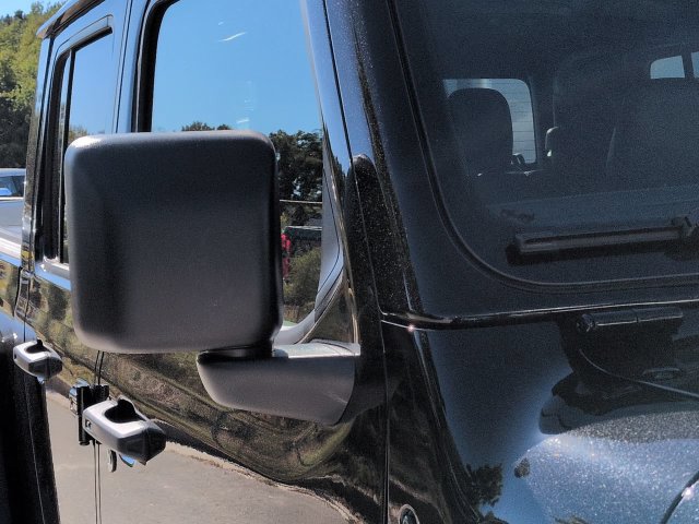 Used 2025 Jeep Gladiator Rubicon AWD/4WD image 13