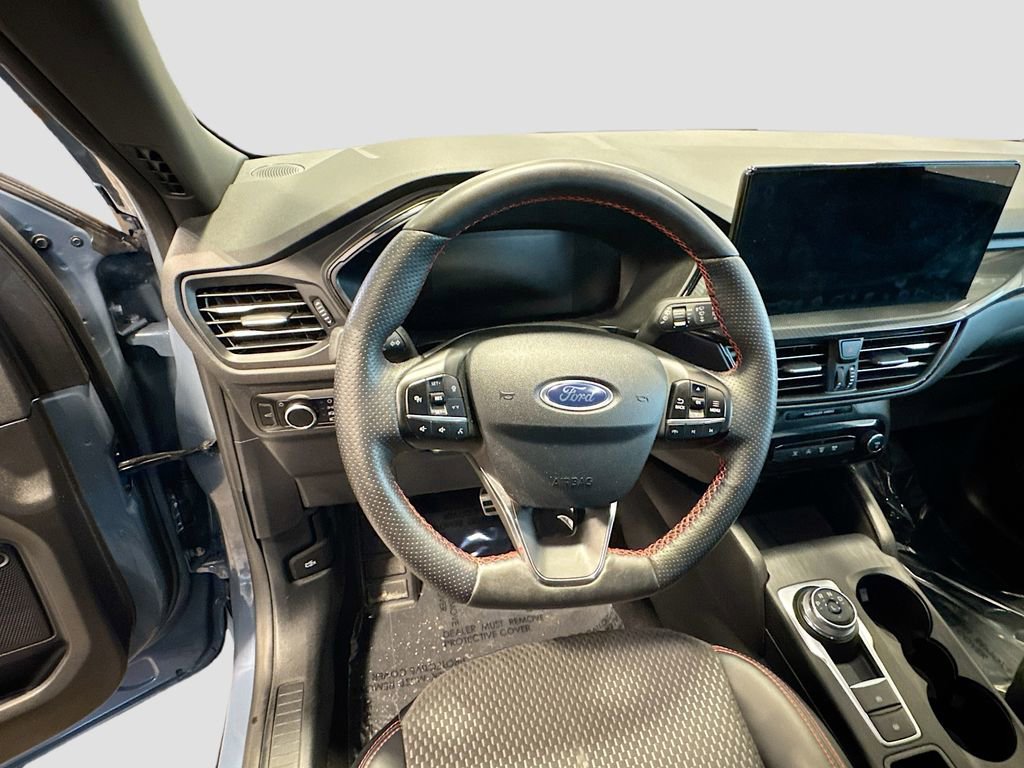 Certified 2024 Ford Escape ST-Line w/ Tech Pack #1 AWD/4WD image 10