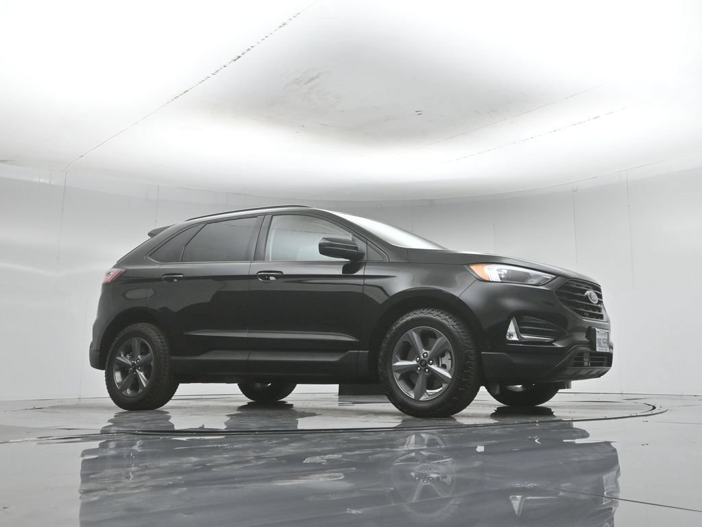 Certified 2024 Ford Edge SEL w/ Sport Appearance Package AWD/4WD image 44