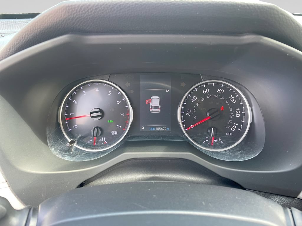 Used 2019 Toyota RAV4 XLE Premium w/ Cold Weather Package AWD/4WD image 30