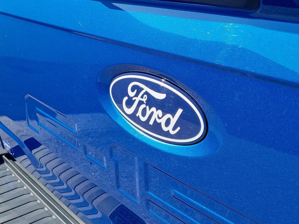 Certified 2025 Ford F150 XLT w/ Equipment Group 301A Standard AWD/4WD image 9