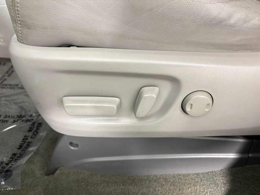 Used 2017 Toyota Sienna AWD image 15