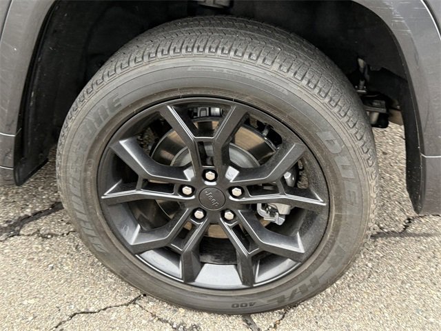 Used 2024 Jeep Grand Cherokee Limited 4xe image 5