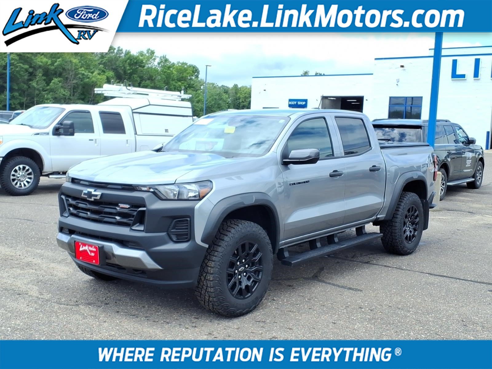 Used 2025 Chevrolet Colorado Trail Boss AWD/4WD image 1