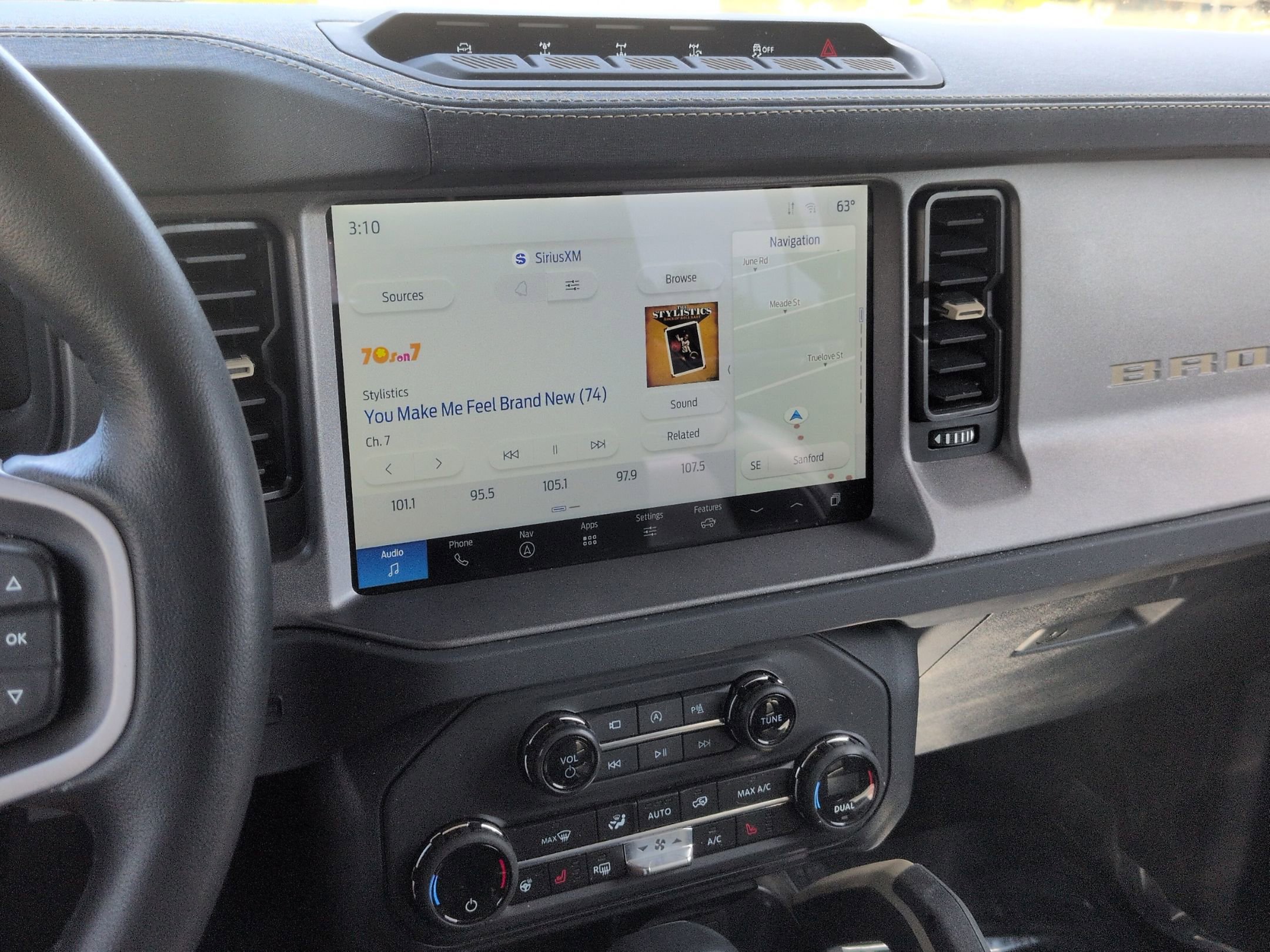 Certified 2025 Ford Bronco Badlands AWD/4WD image 22