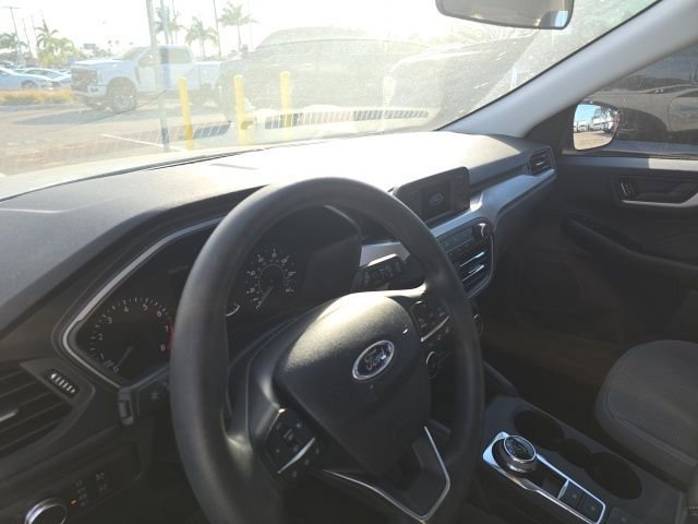 Certified 2022 Ford Escape S image 5