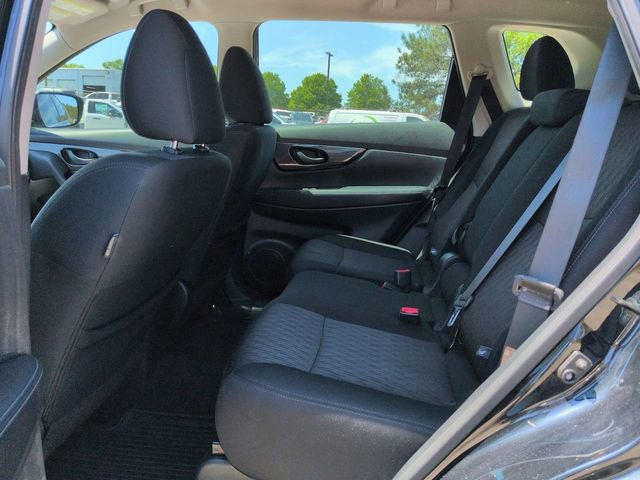 Used 2020 Nissan Rogue S FWD image 16