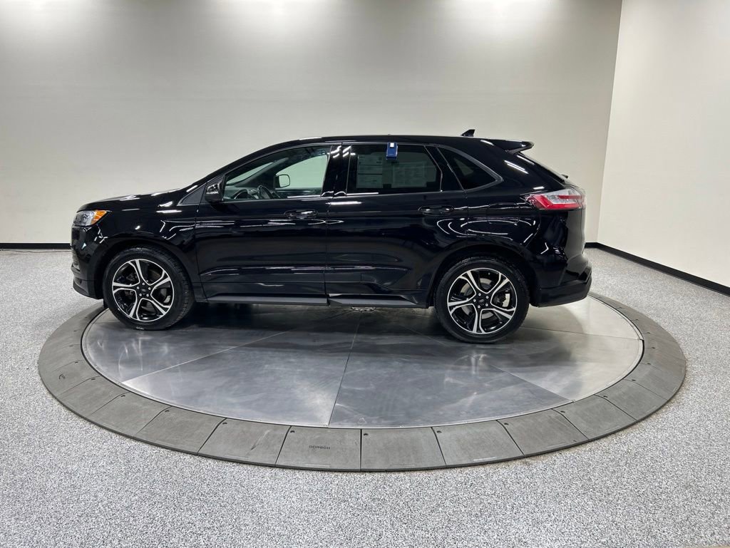 Certified 2019 Ford Edge ST w/ Equipment Group 401A AWD/4WD image 9