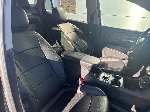 Used 2020 GMC Terrain SLT image 30