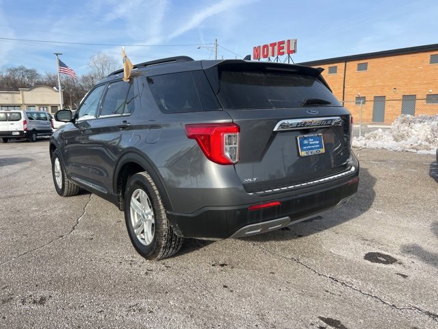 Certified 2022 Ford Explorer XLT w/ Equipment Group 202A image 6