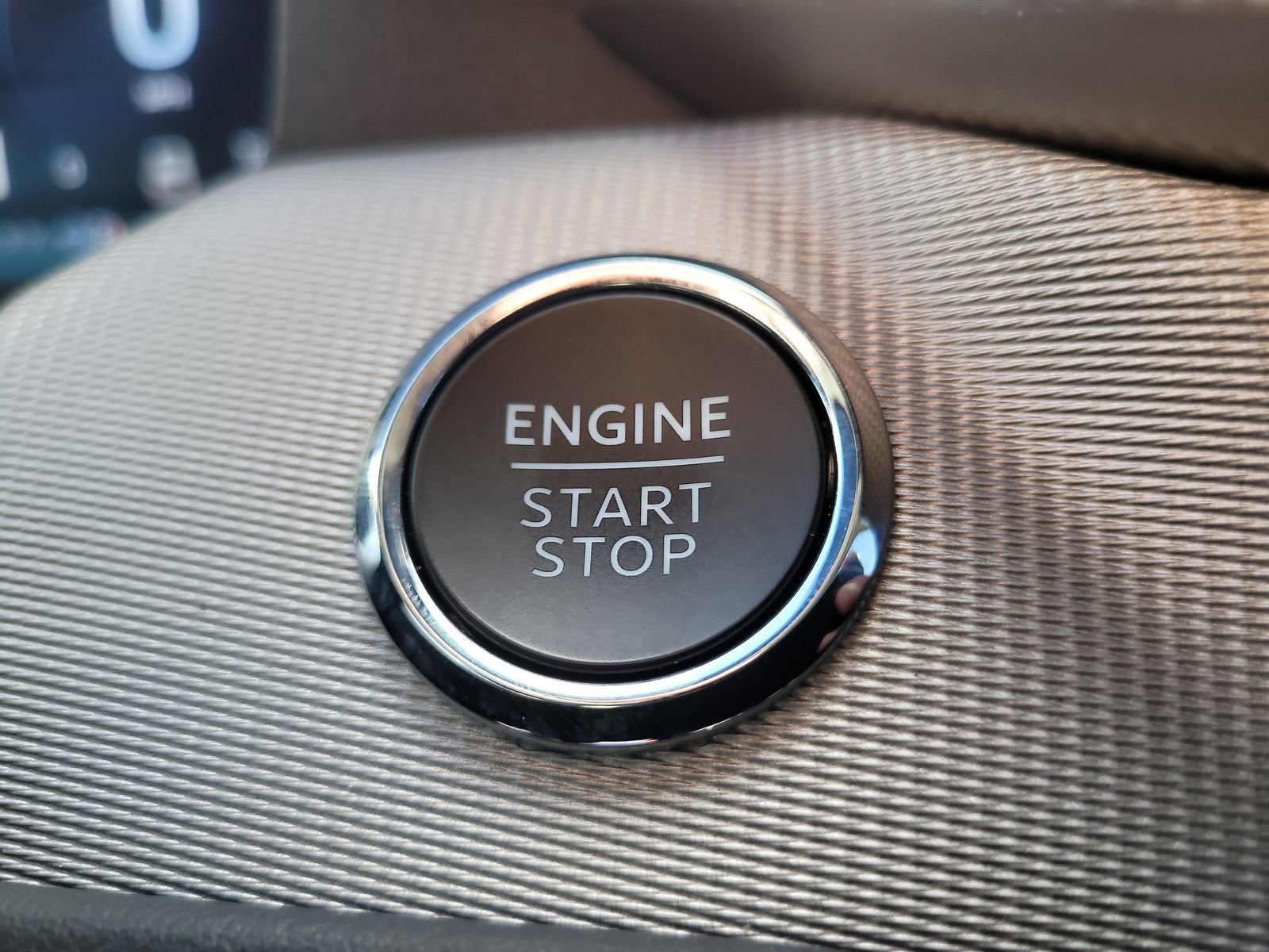 Certified 2025 Ford Explorer Active image 27