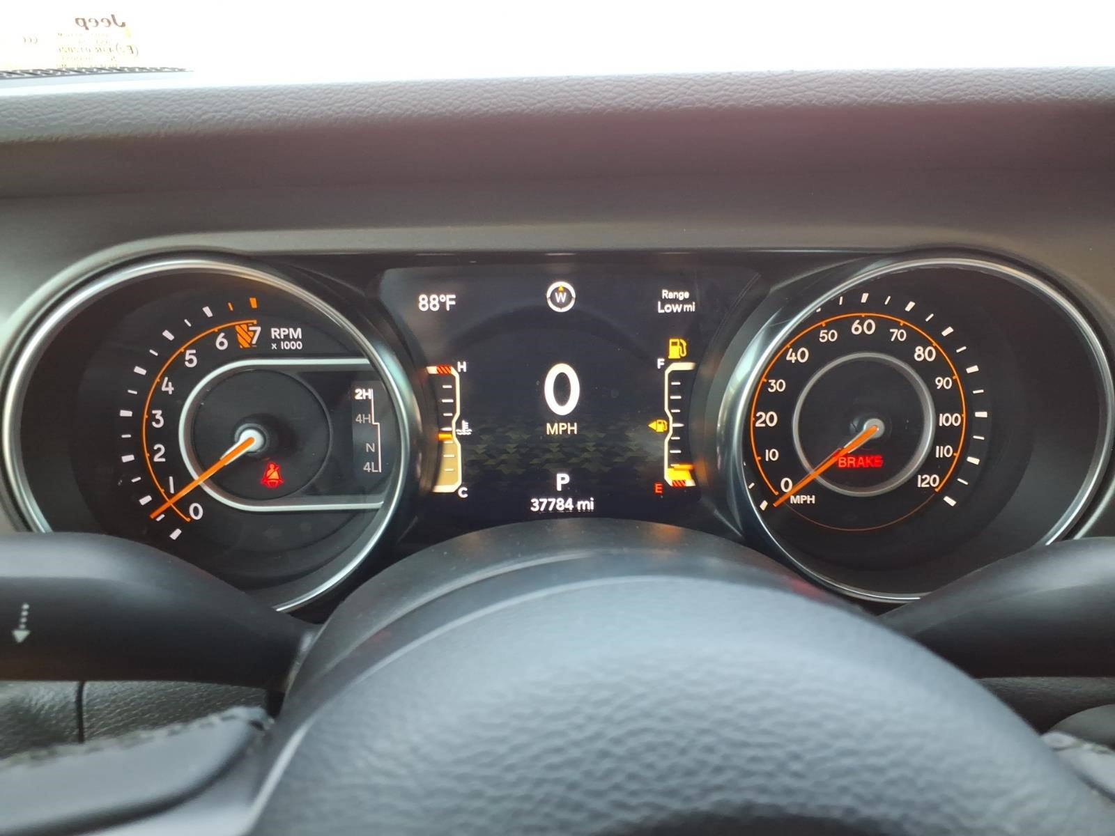 Used 2023 Jeep Gladiator Sport AWD/4WD image 18