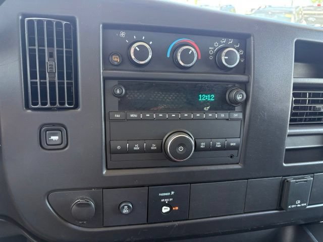 Used 2025 Chevrolet Express 2500 w/ Driver Convenience Package RWD image 18
