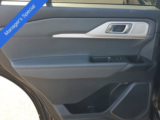 Certified 2025 Ford Explorer Active w/ Active Comfort Package AWD/4WD image 25
