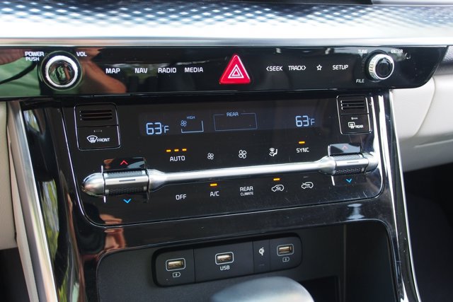 Used 2022 Kia Carnival SX Prestige FWD image 31