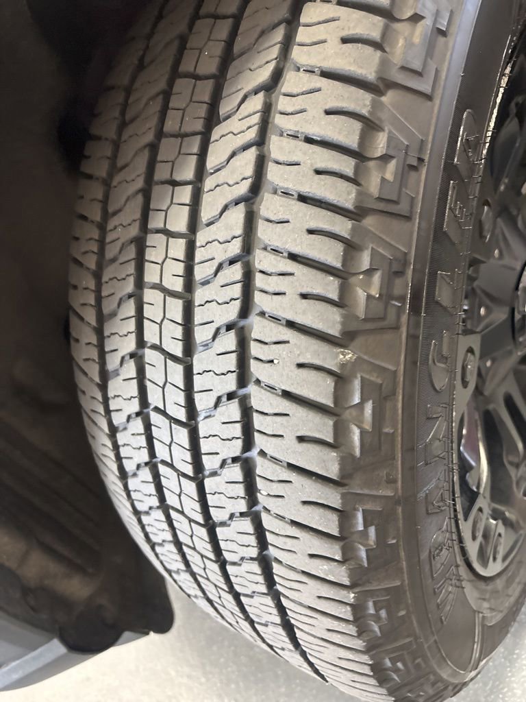 Certified 2020 Ford Explorer XLT w/ Equipment Group 202A image 8