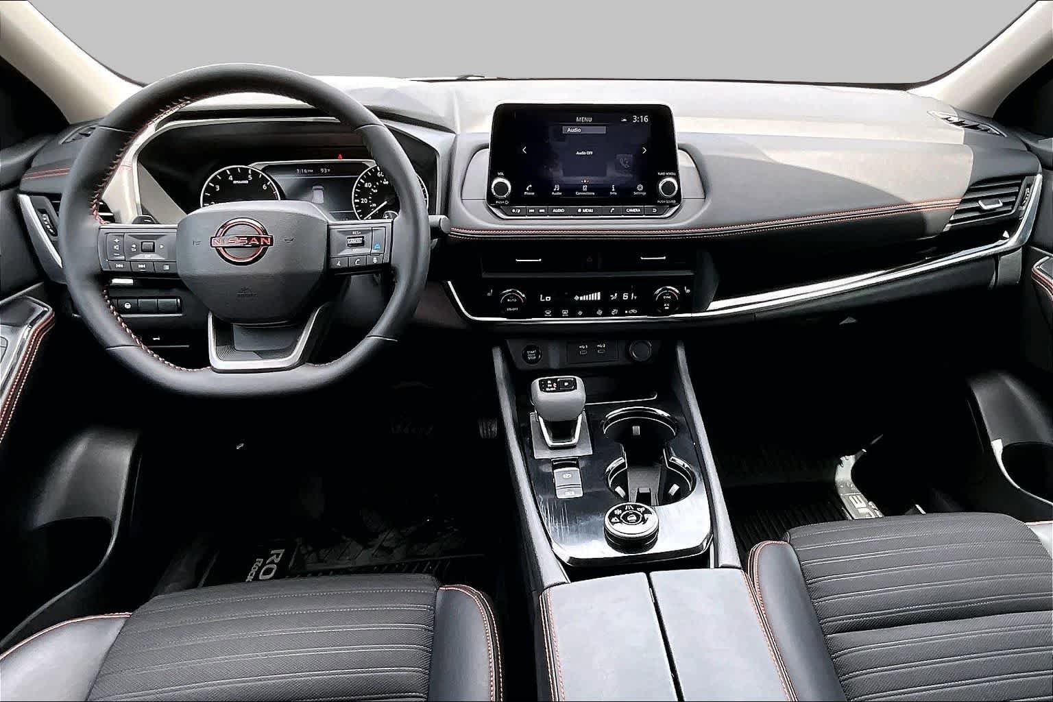Used 2025 Nissan Rogue SV AWD/4WD image 16