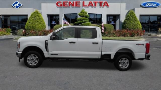 Certified 2025 Ford F250 XLT image 2