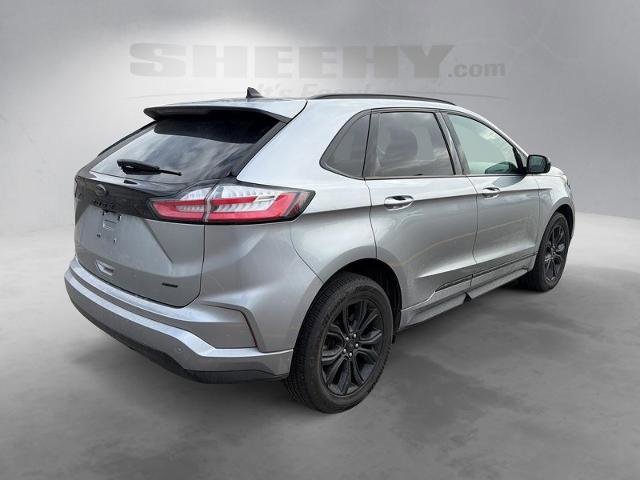 Certified 2022 Ford Edge SE w/ Black Appearance Package image 5