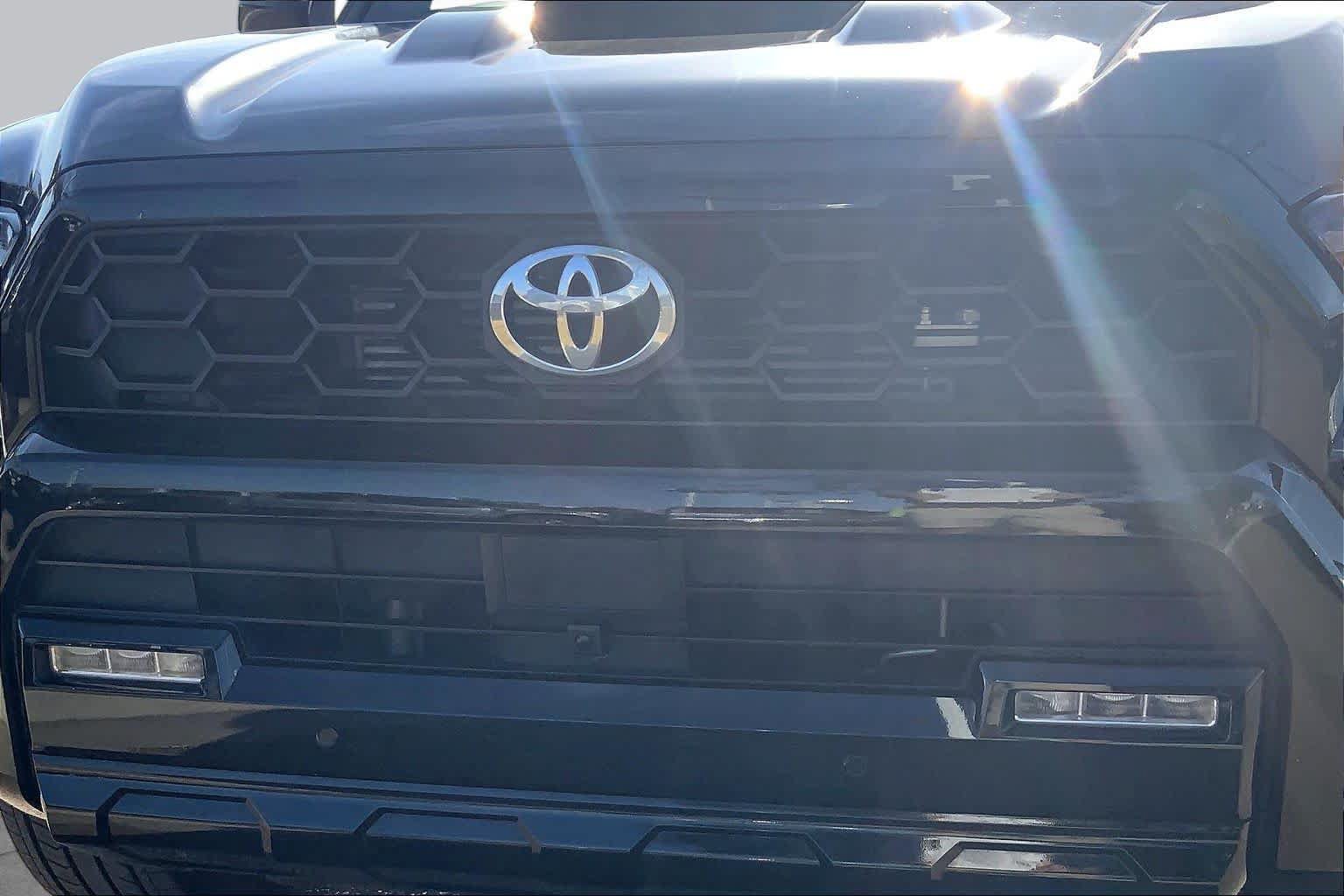 Used 2025 Toyota 4Runner TRD Sport AWD/4WD image 30