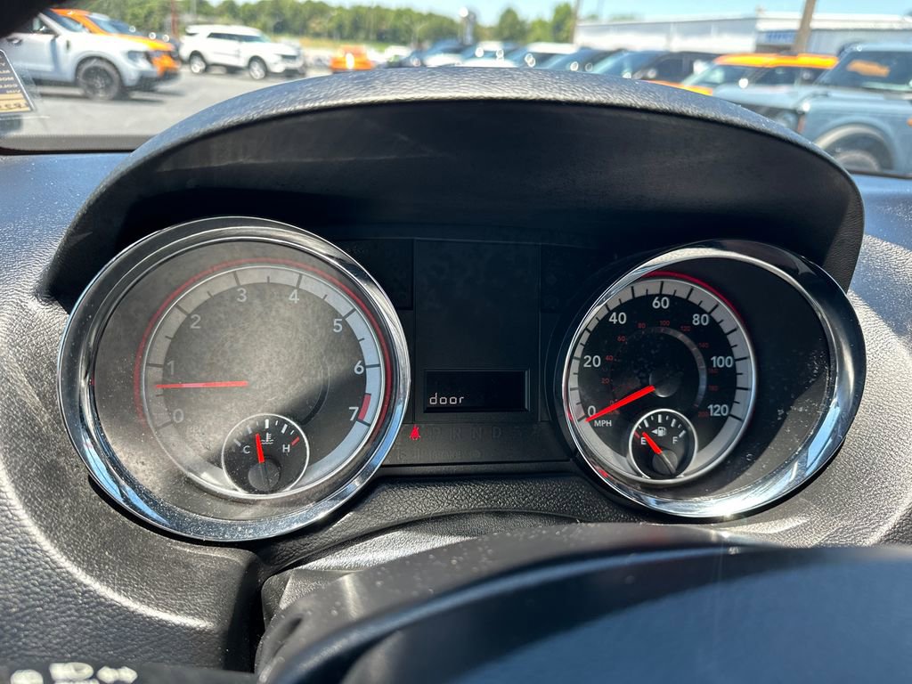 Used 2020 Dodge Grand Caravan SE FWD image 25