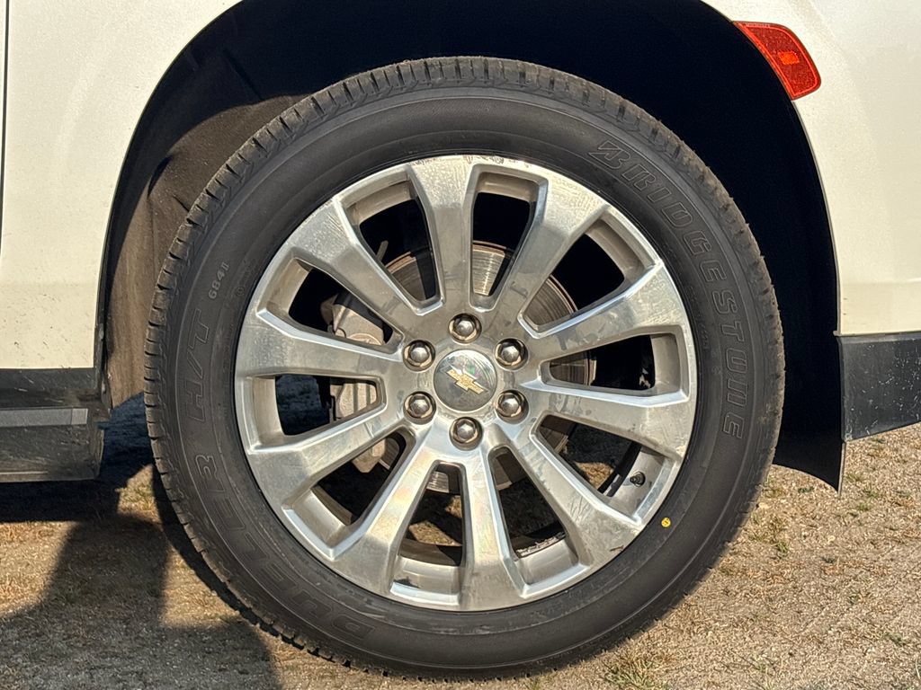 Used 2023 Chevrolet Tahoe Premier AWD/4WD image 8
