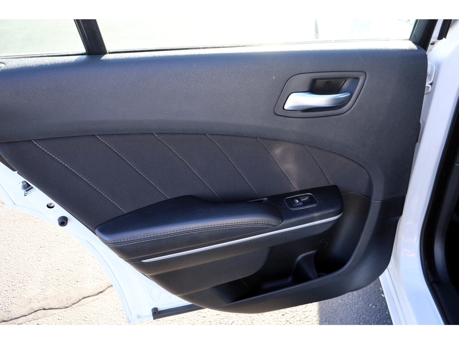 Used 2023 Dodge Charger SXT RWD image 17