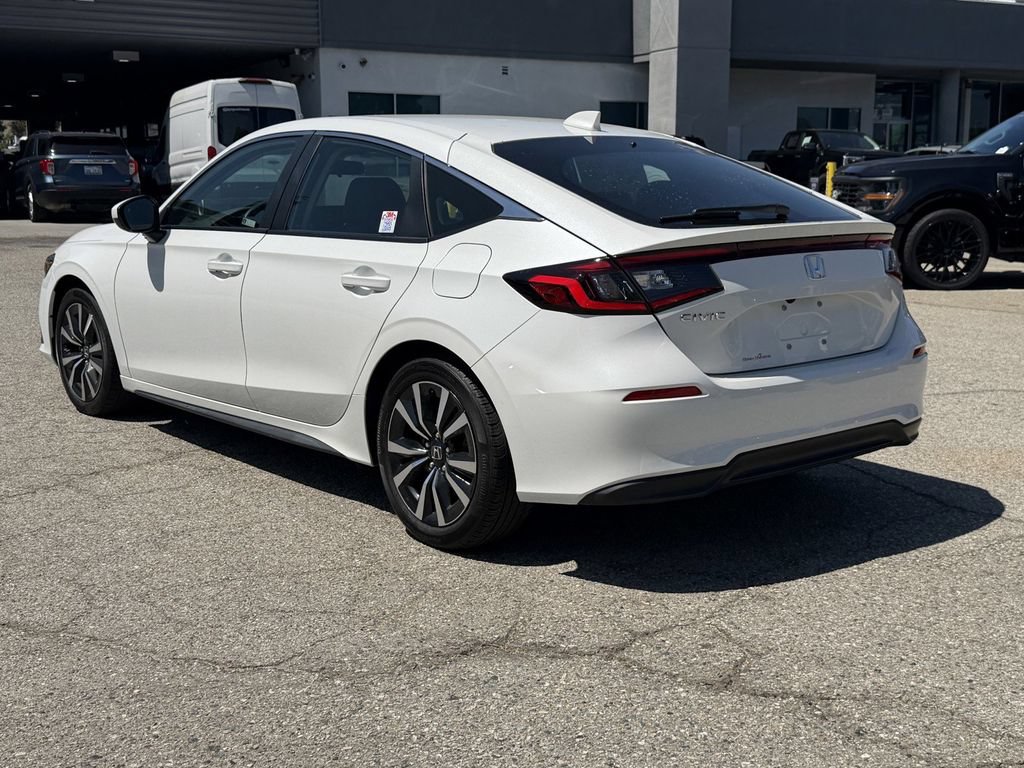 Used 2024 Honda Civic EX-L image 4