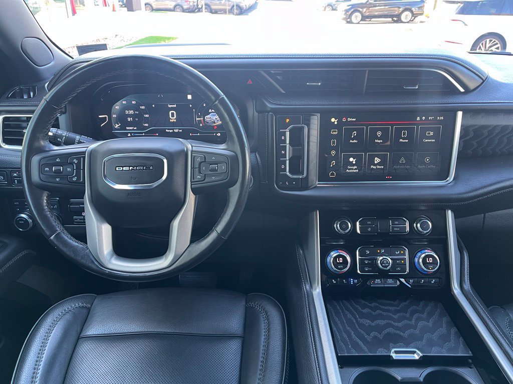 Used 2022 GMC Yukon Denali w/ Denali Premium Package AWD/4WD image 16