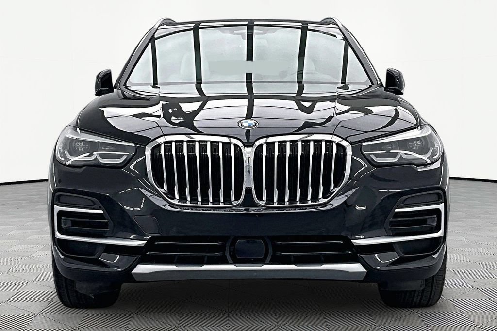 Used 2023 BMW X5 xDrive40i AWD/4WD image 3