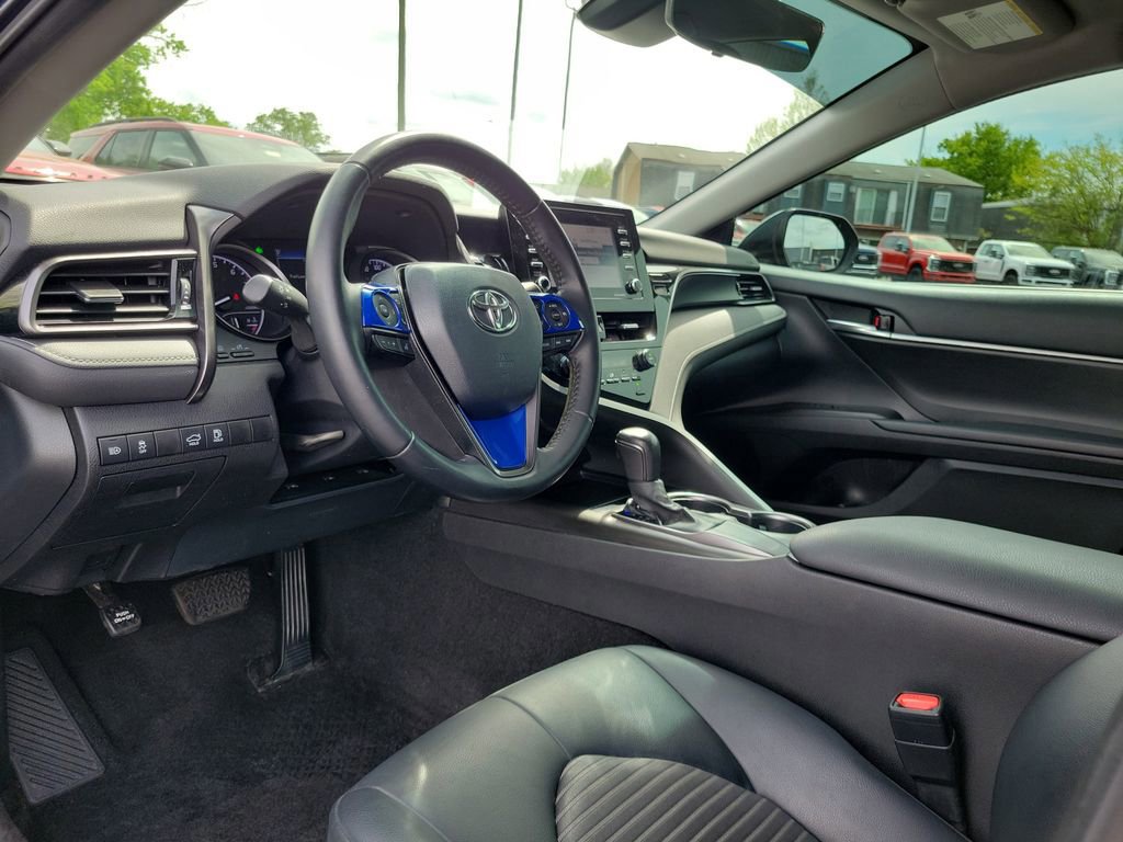 Used 2021 Toyota Camry SE FWD image 21