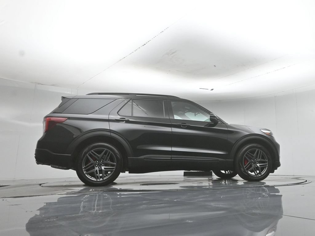 Certified 2023 Ford Explorer ST w/ Equipment Group 401A AWD/4WD image 56