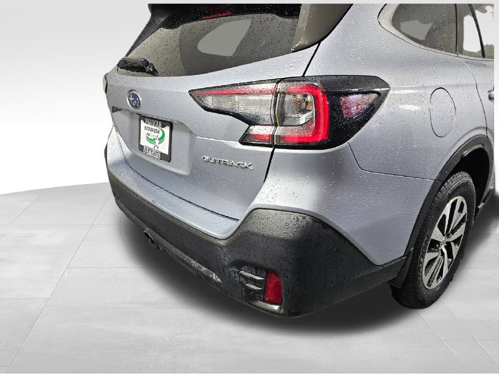 Used 2020 Subaru Outback Premium AWD/4WD image 16