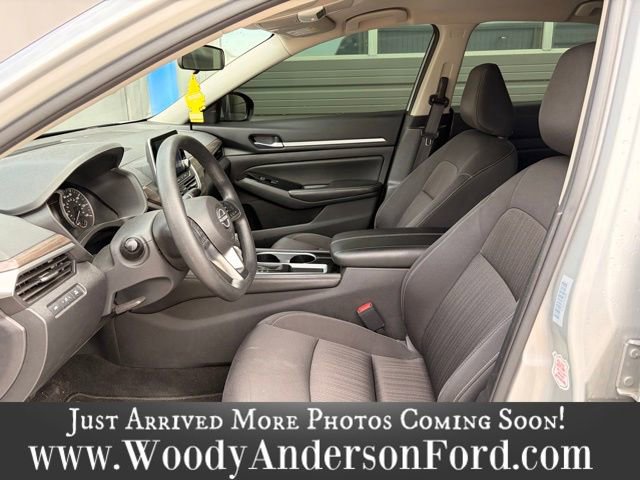 Used 2023 Nissan Altima 2.5 SV image 9
