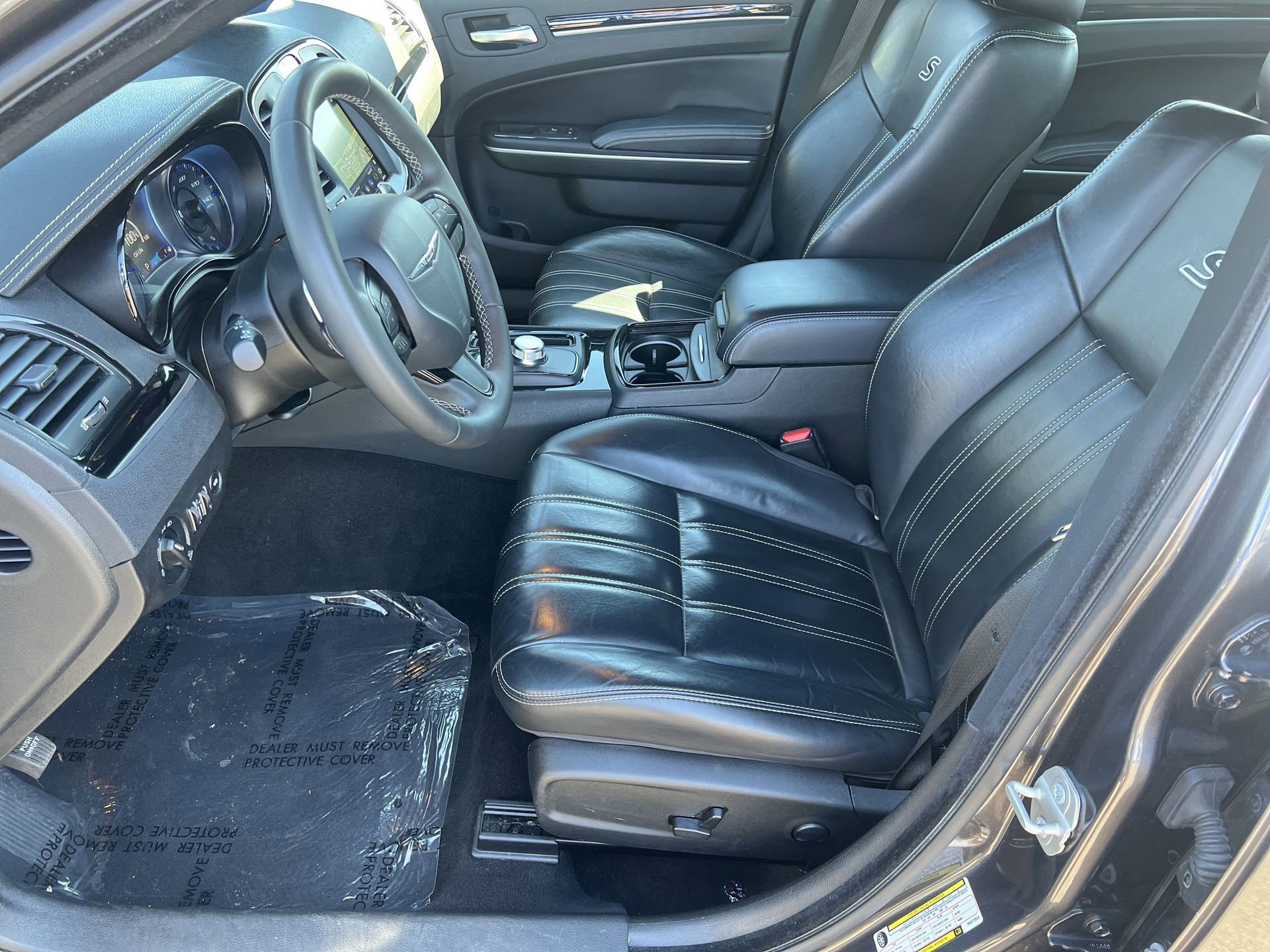 Used 2023 Chrysler 300 S image 23