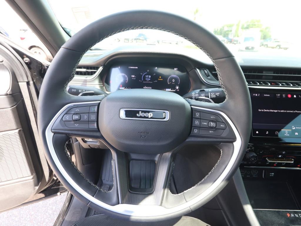 Used 2023 Jeep Grand Cherokee L Laredo RWD image 20