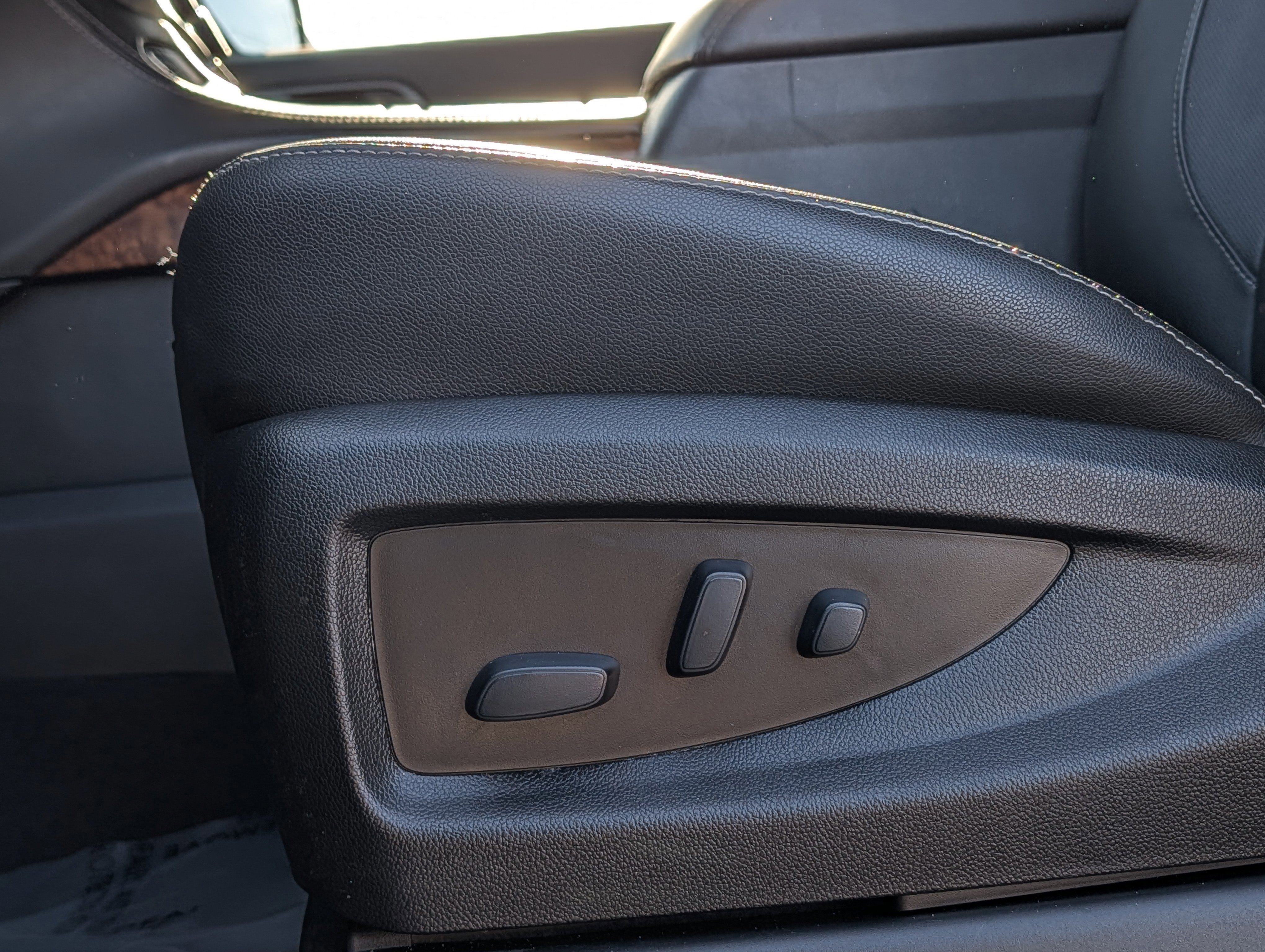 Used 2020 Chevrolet Tahoe Premier w/ Max Trailering Package image 23