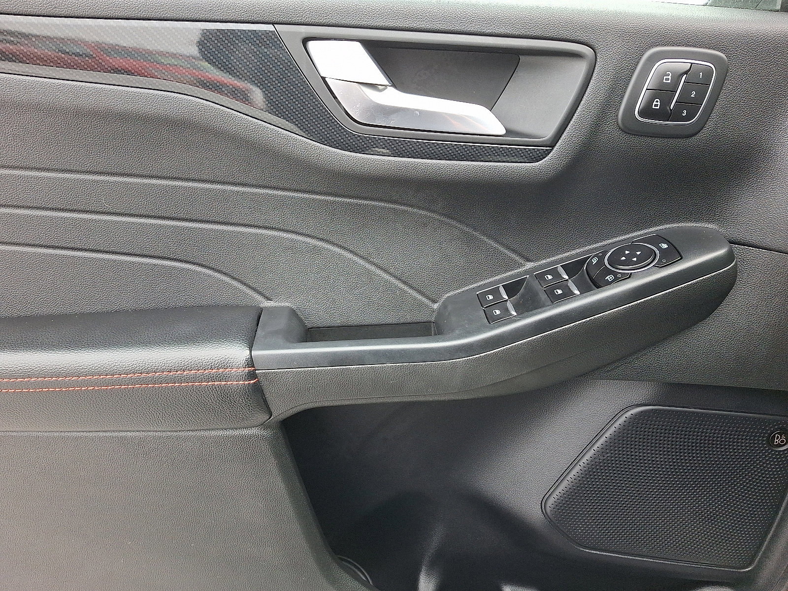 Certified 2023 Ford Escape ST-Line Elite w/ Premium Technology Package image 12