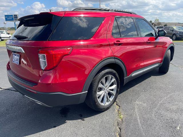 Certified 2023 Ford Explorer XLT w/ Equipment Group 202A image 4