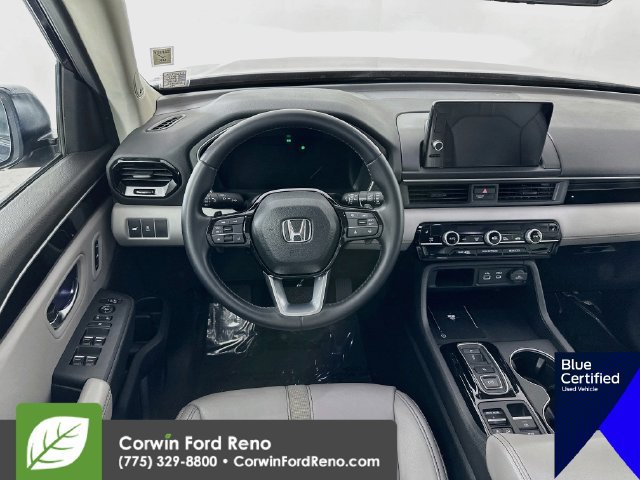 Used 2025 Honda Pilot Touring image 27