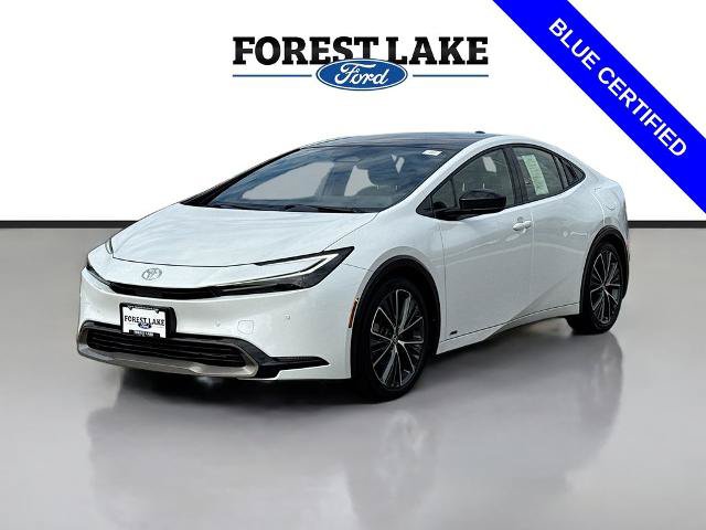 Used 2024 Toyota Prius XLE AWD/4WD image 3