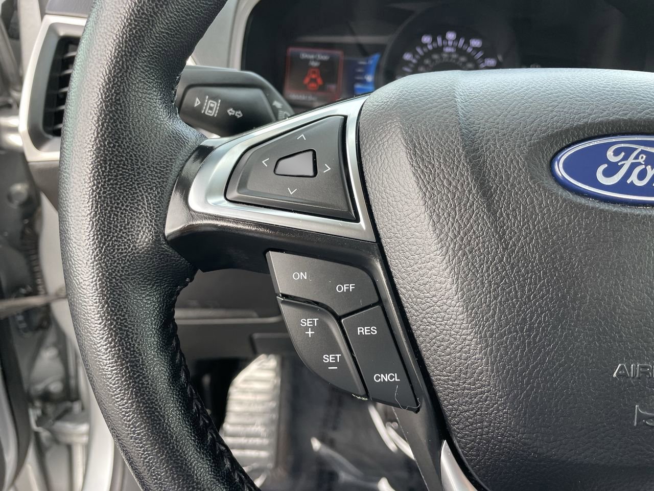 Certified 2023 Ford Edge SEL AWD/4WD image 32