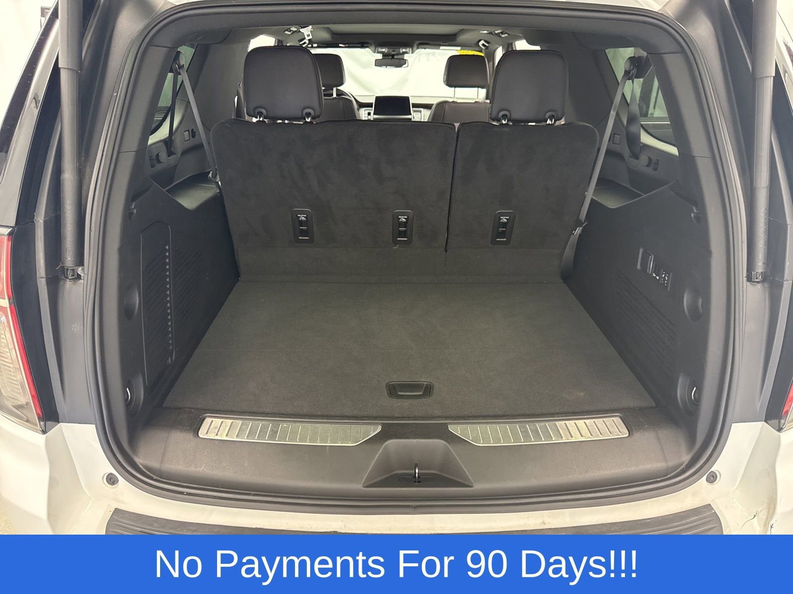 Used 2023 Chevrolet Suburban Z71 w/ Luxury Package image 52