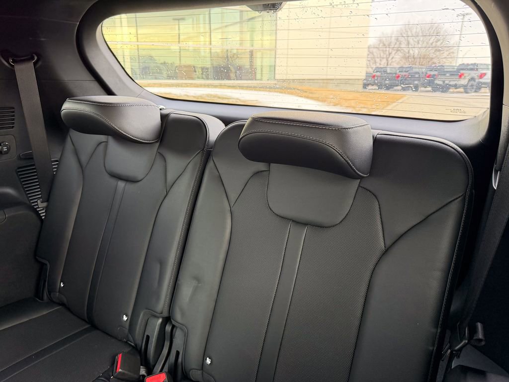 Used 2024 Kia Sorento SX Prestige image 16