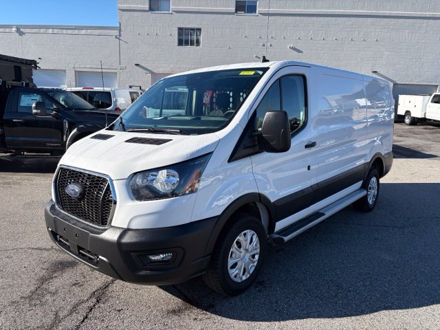 Certified 2025 Ford Transit 250 Low Roof w/ Exterior Upgrade Package RWD image 7